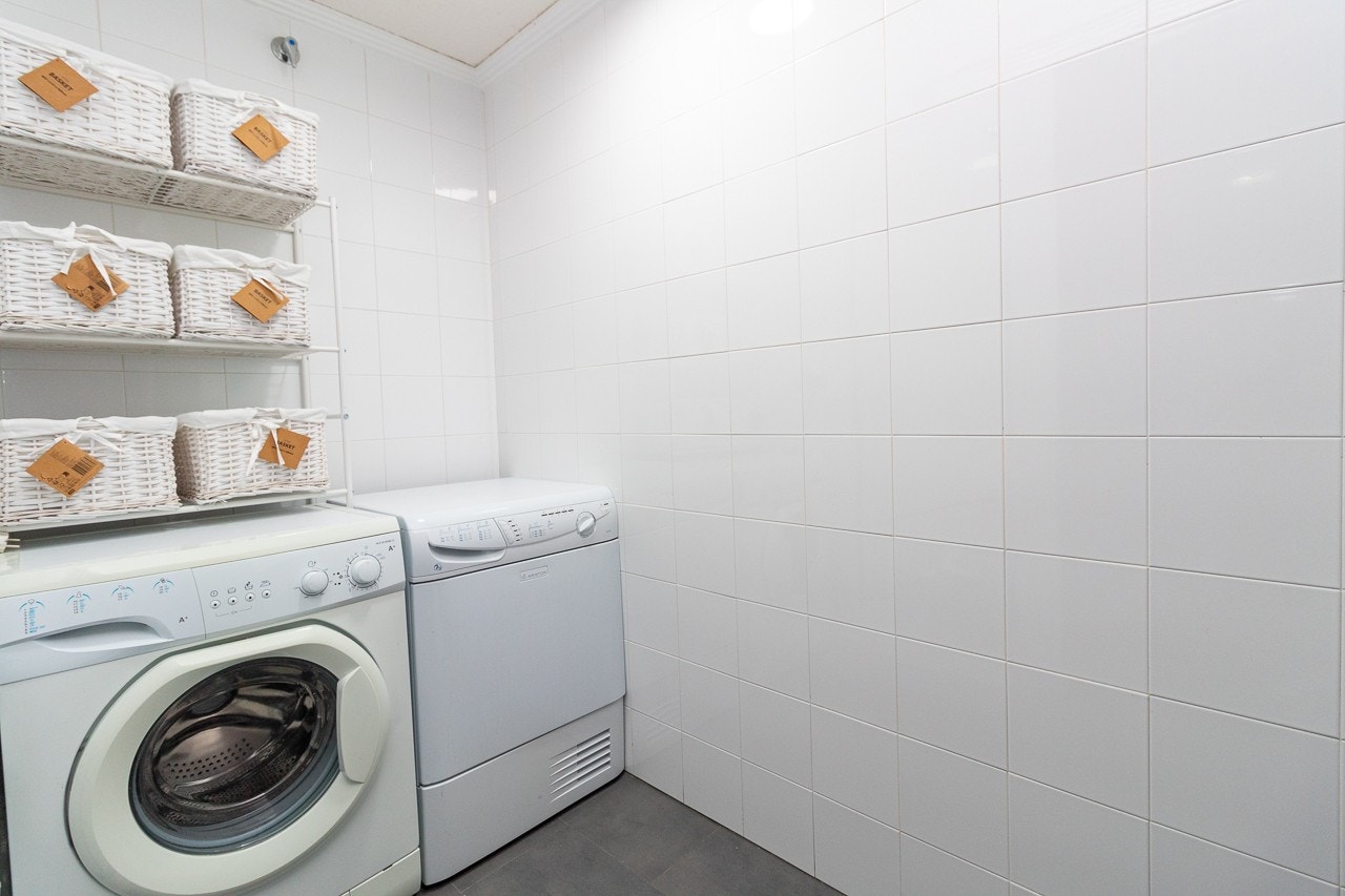 Vaskerom Galleribilde