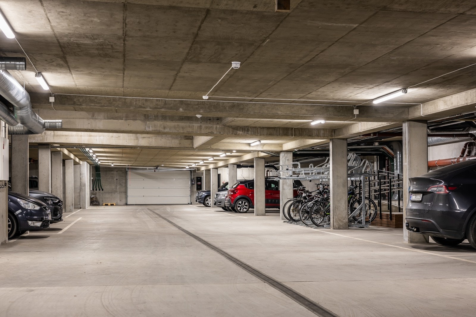 Garasjeplass kan kjøpes for kr 500 000,- Galleribilde