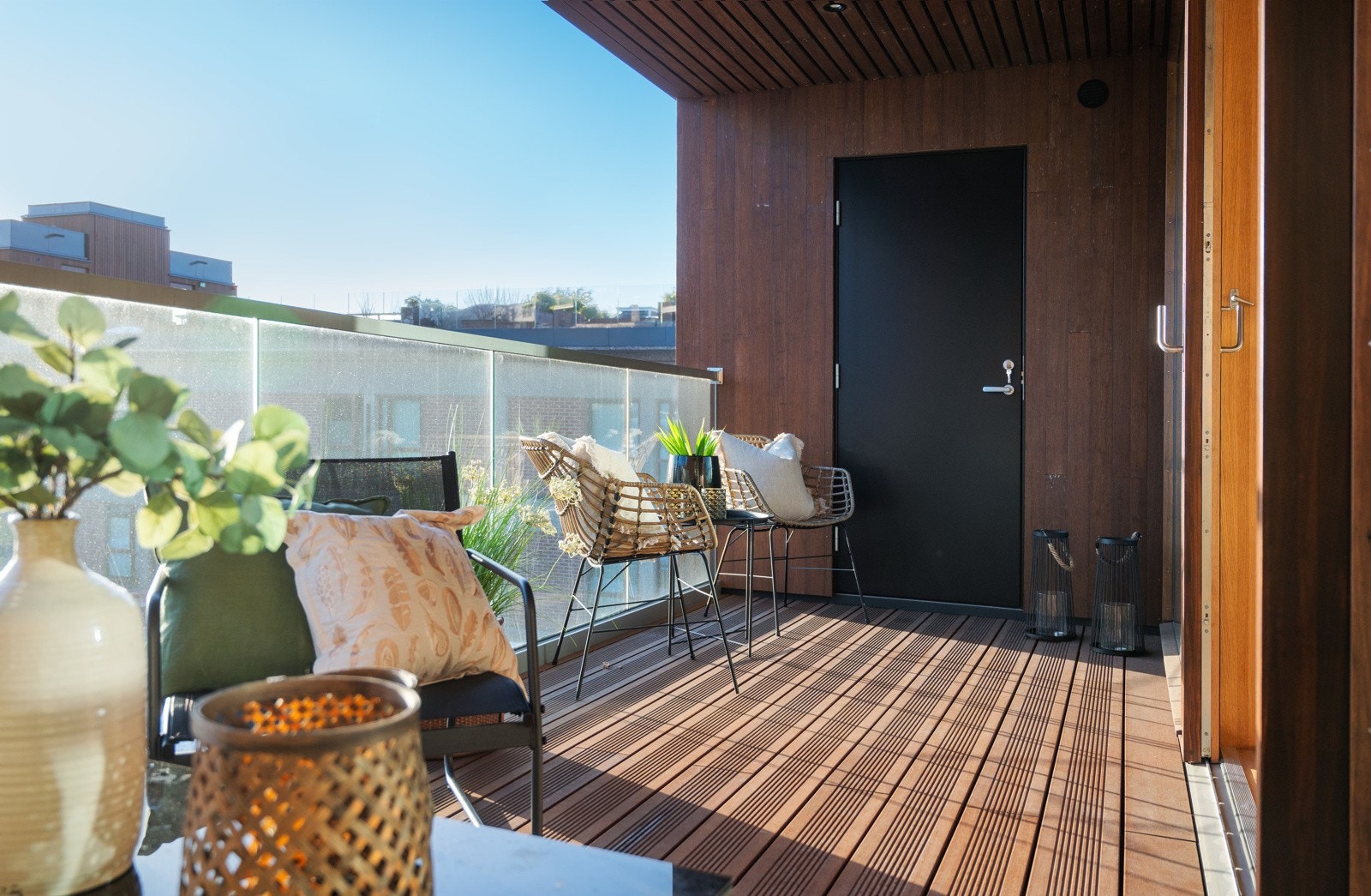 Det er egen utebod tilknyttet balkongen. Galleribilde