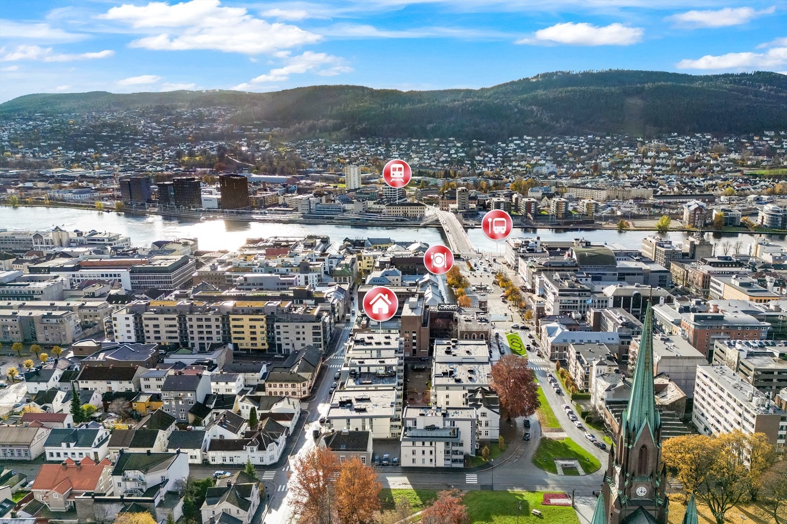 Beliggende midt i Bragernes sentrum, med umiddelbar gangavstand til handlemuligheter, og med kort vei jernbanestasjon! Galleribilde