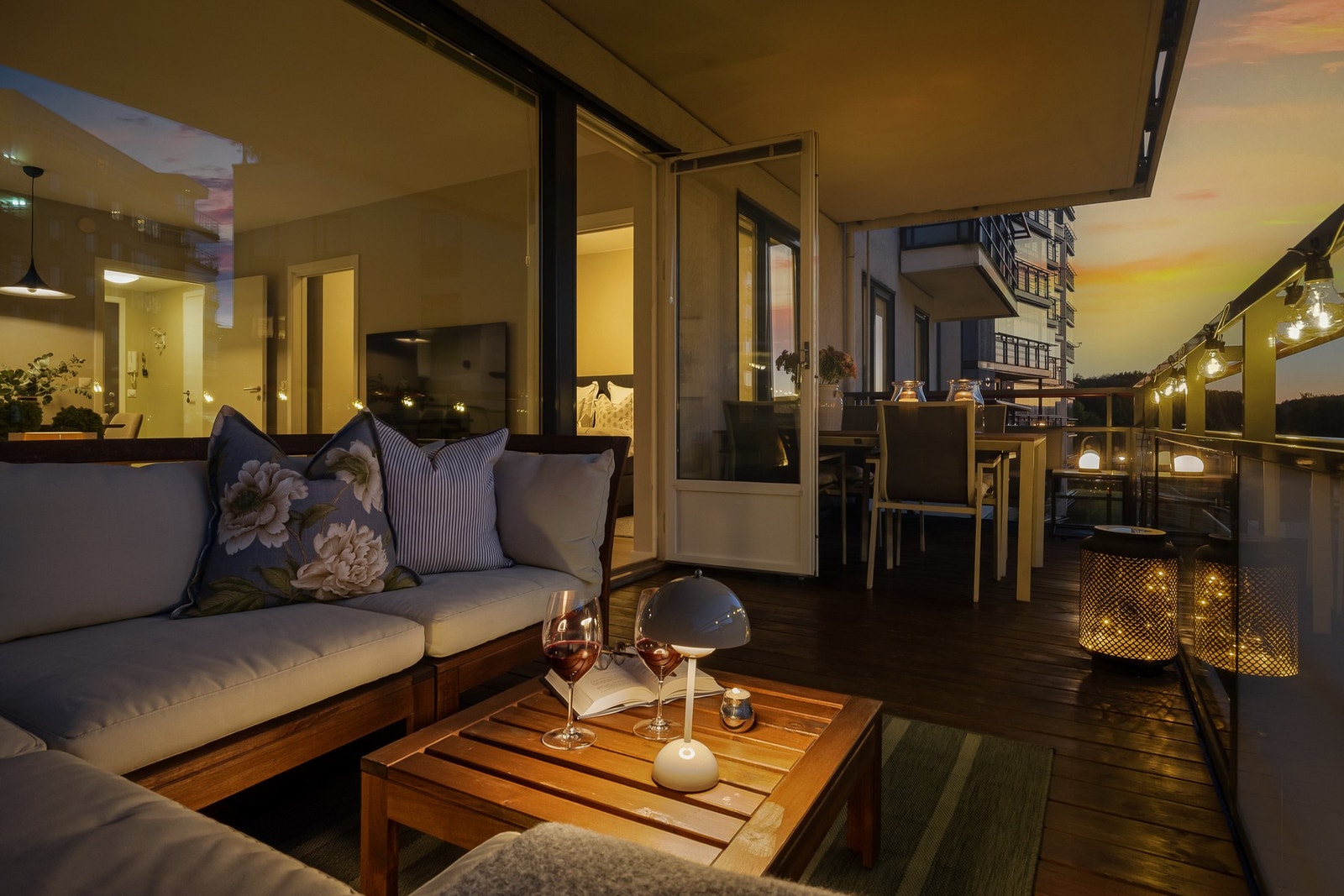 Fra balkongen kan du nyte kveldshimmelen. Galleribilde