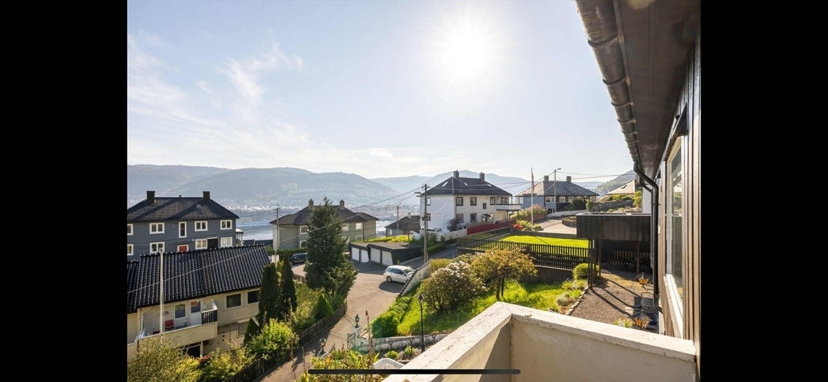 Utsikt fra balkong Galleribilde