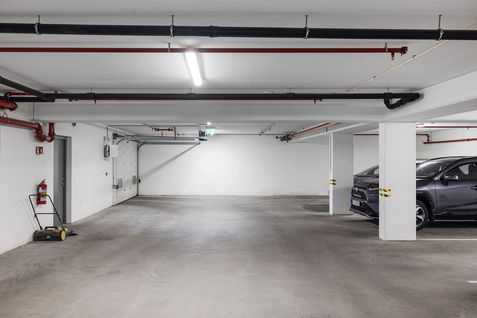 Det medfølger parkeringsplass i felles garasjeanlegg Galleribilde