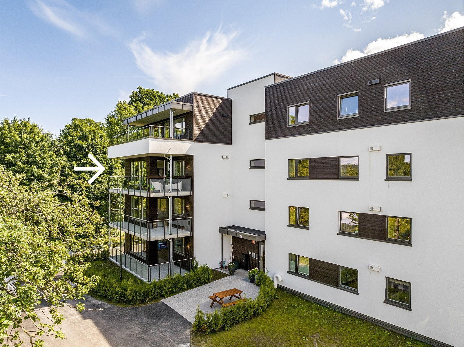 Med en sentral beliggenhet på Buerflata, ligger Buerhaven borettslag - et trivelig og nyoppført borettslag fra 2022 Galleribilde