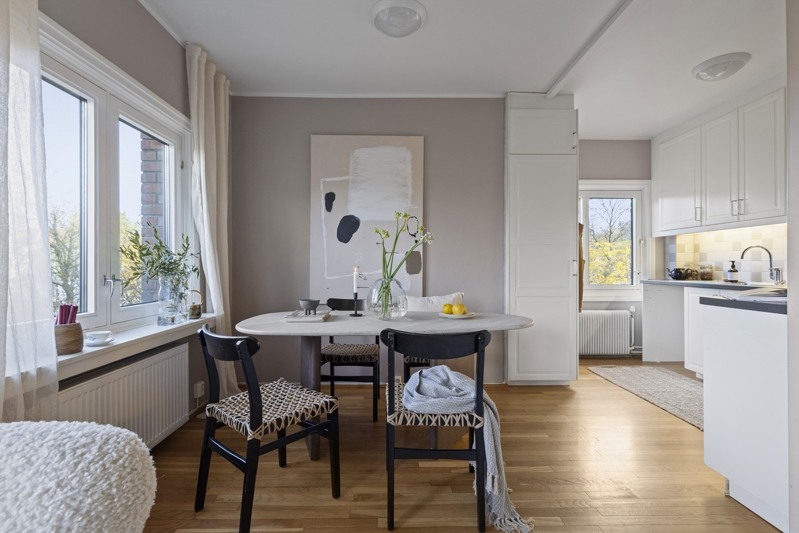 Ingen fellesgjeld i borettslaget i tillegg til lave felleskostnader som blant annet inkluderer fyring/v.v./internett Galleribilde