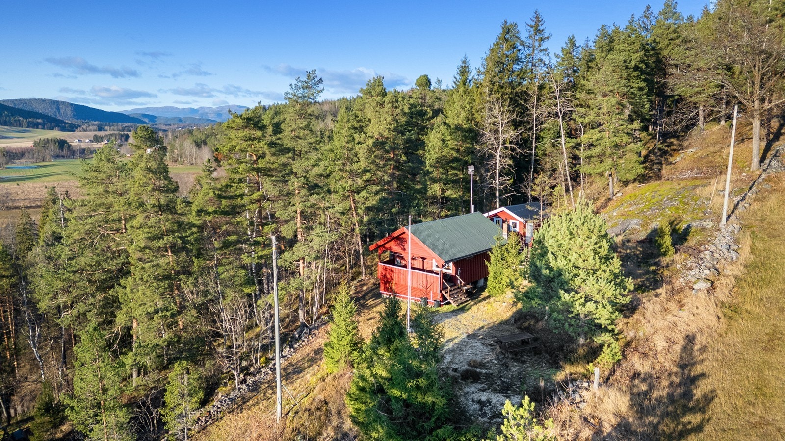 Aktiv v/Anne Åsne Seljordslia har gleden av å presentere Liavegen 97! Galleribilde