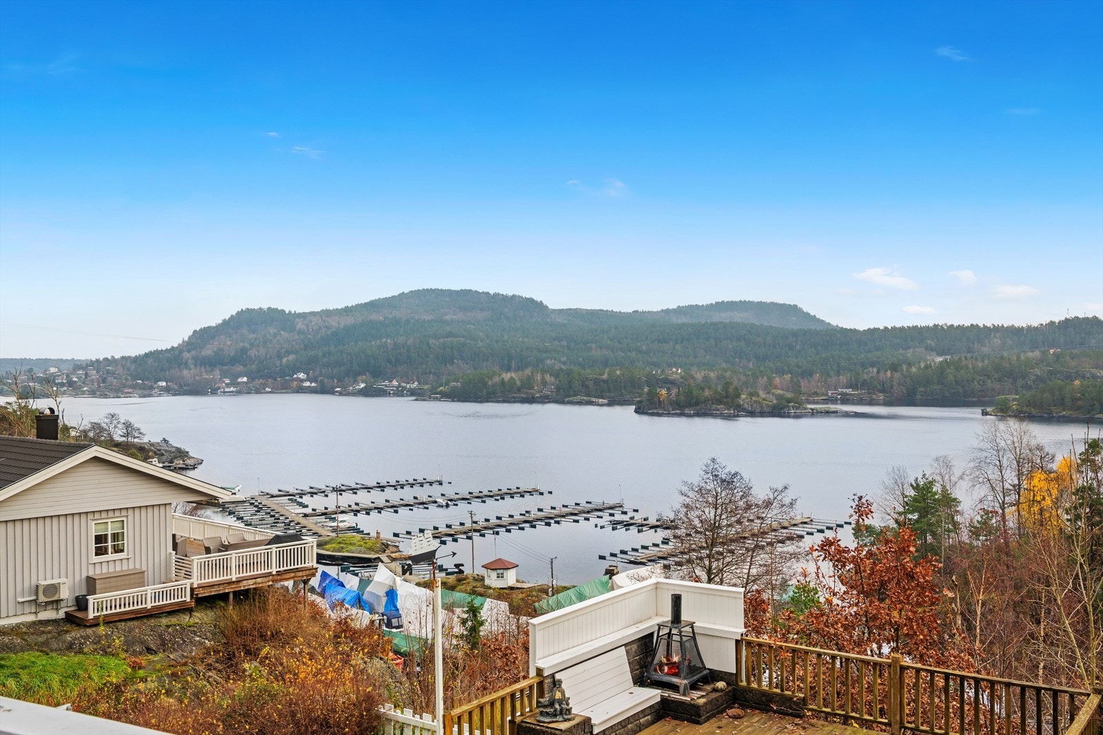 Utsikten fra verandaen Galleribilde