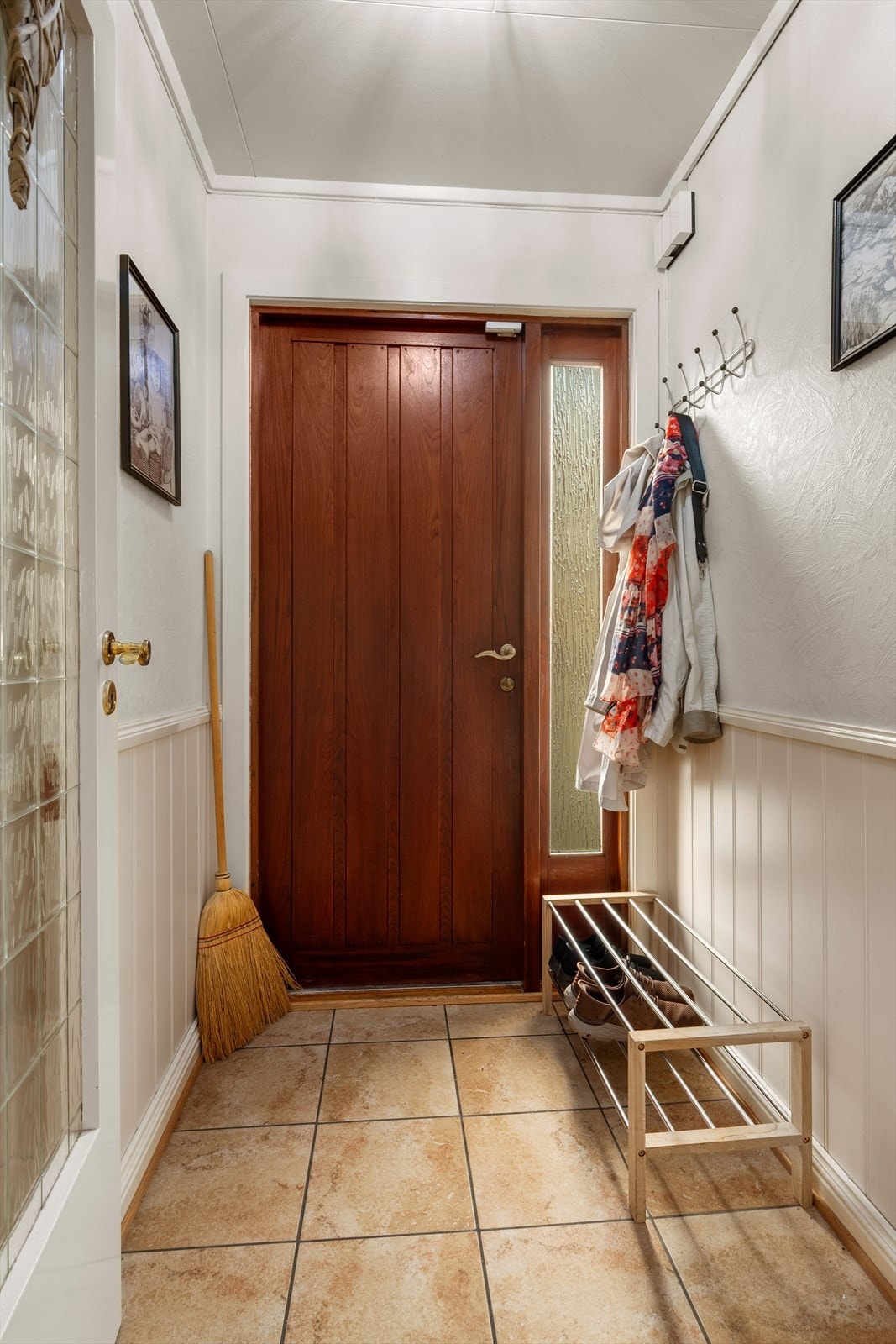 Vindfanget inn til 1. etasje Galleribilde