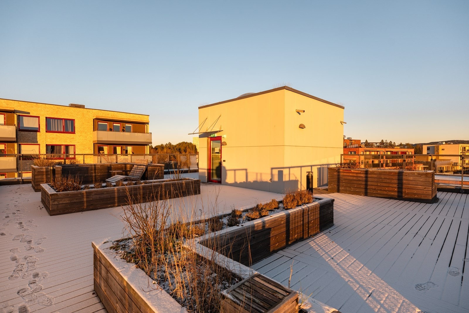 Sameiet har takterrasse med sol hele dagen og fantastisk utsikt. Galleribilde