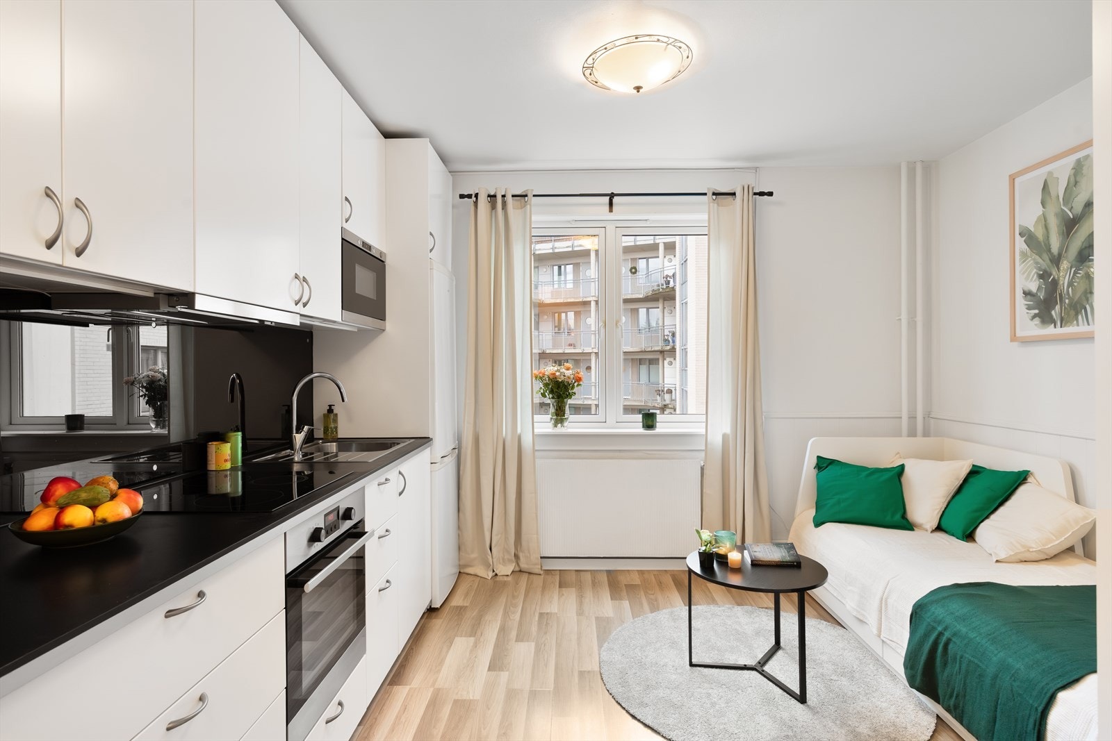 Nordvik v/ Konstantin Karlsson har gleden av å ønske velkommen til en lys og attraktiv 1-roms leilighet i Stavangergata 46 A. Galleribilde