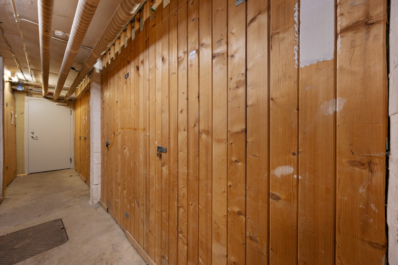 Her får du rikelig med ekstra oppbevaringsplass. Galleribilde