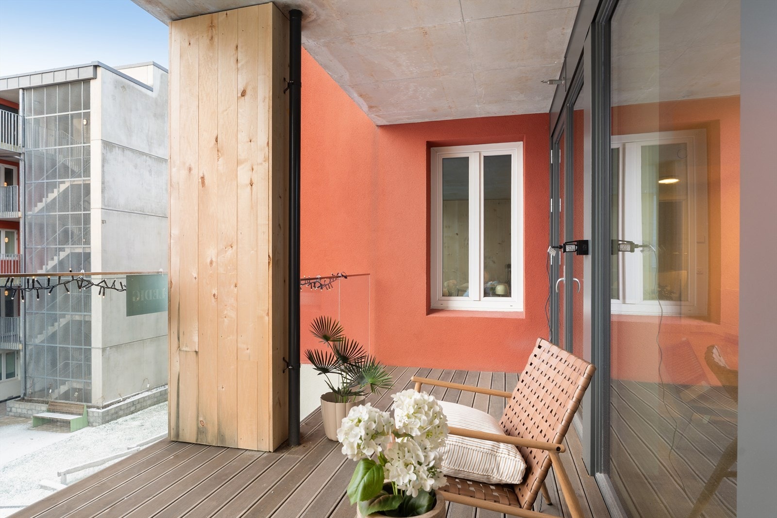 Balkong med gode møbleringsmuligheter Galleribilde