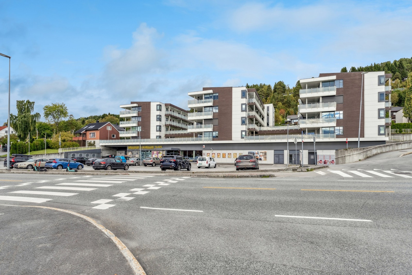 Velkommen til Birkelandvegen 1 A! Fotograf: EFKT Galleribilde