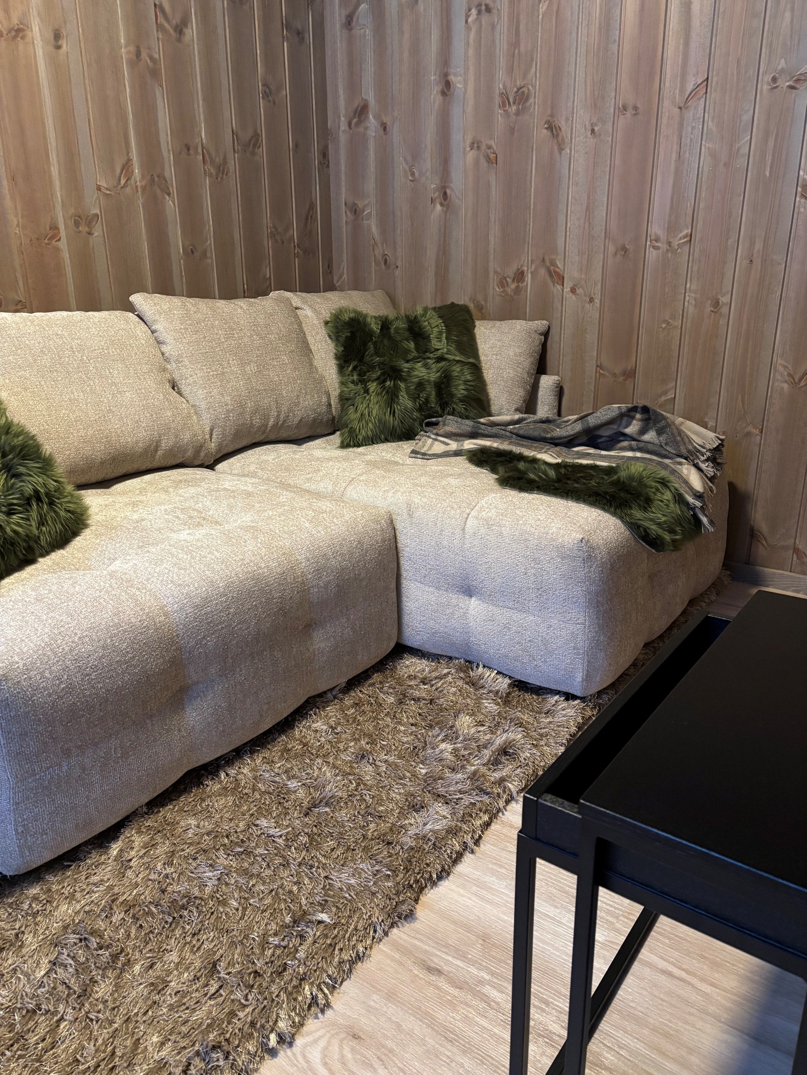 Ett av hyttas tre soverom kan alternativt brukes som tv-stue eller kontor Galleribilde