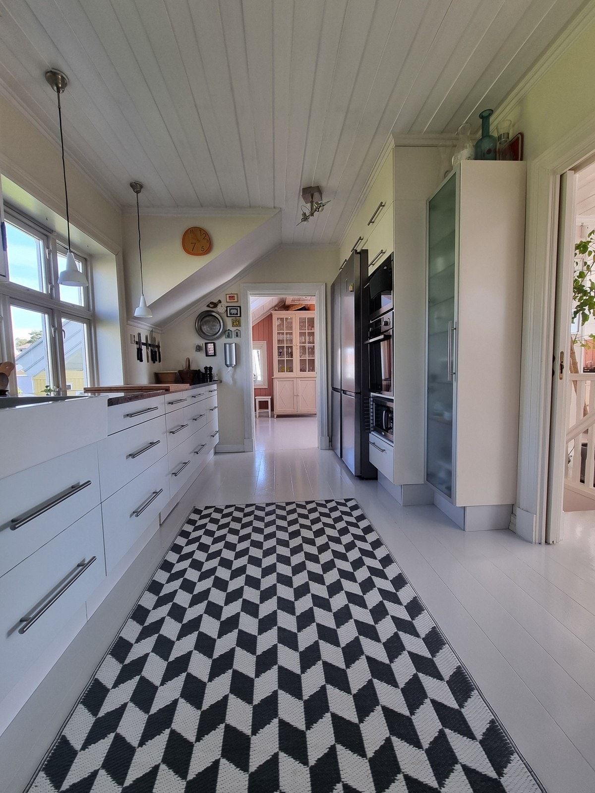 Alt av hvitevarer følger med. Galleribilde