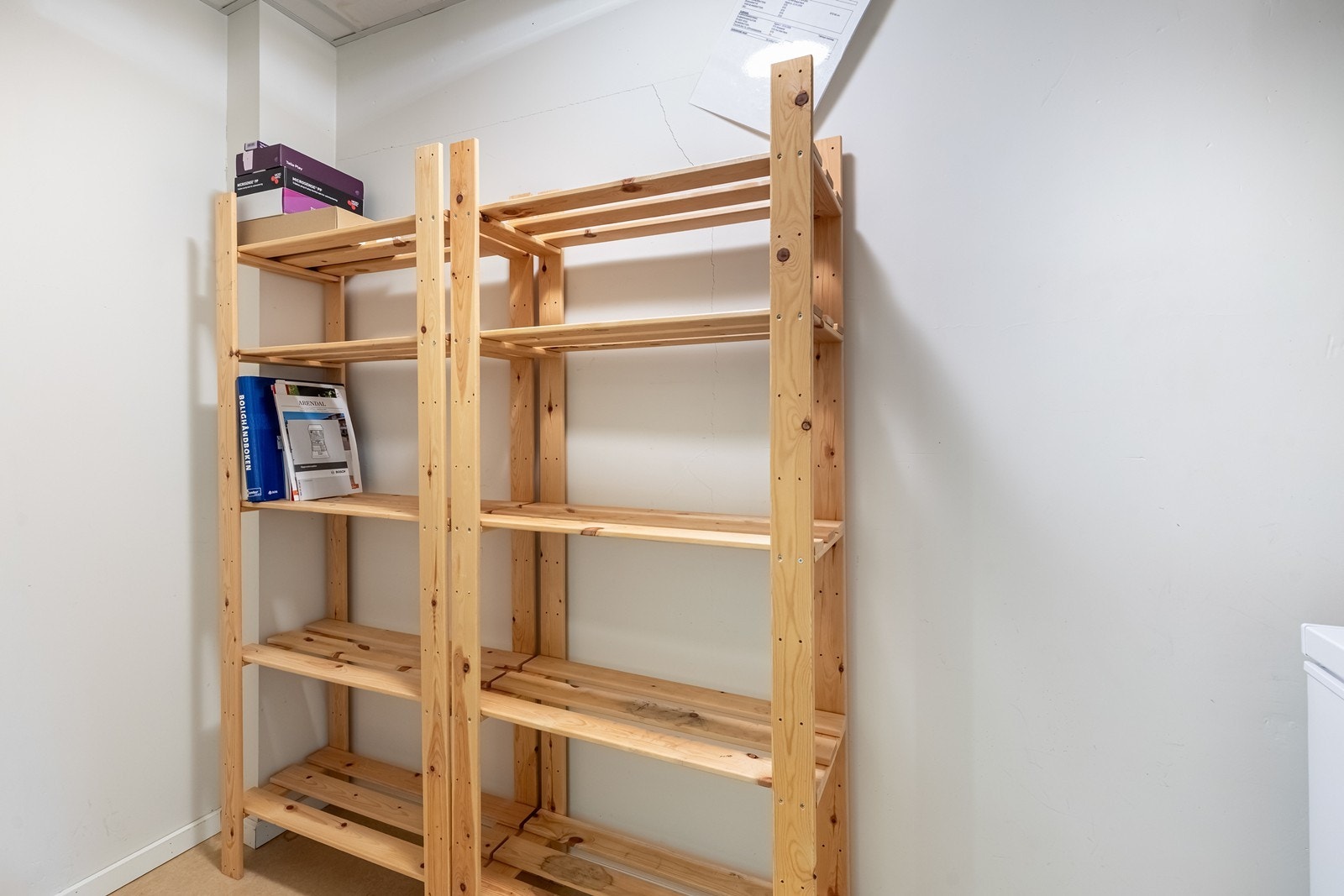 Bilde fra boden like over gangen fra inngangsdøren Galleribilde