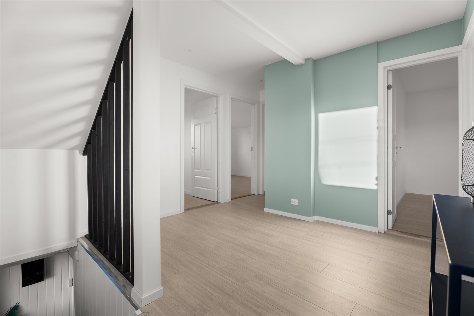 I 2. etasje er det fire soverom og ett bad. Galleribilde