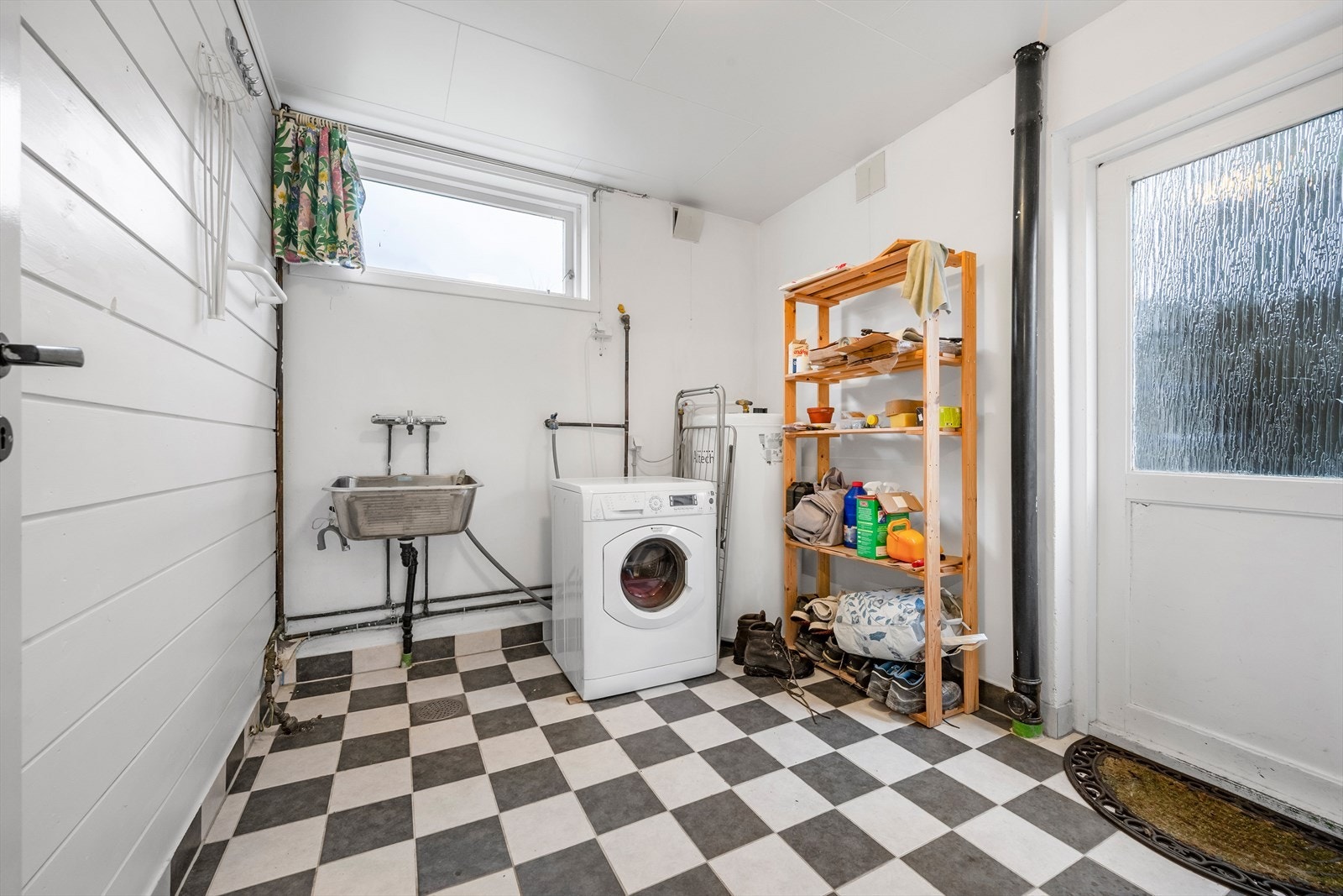 Vaskerom hoveddel Galleribilde