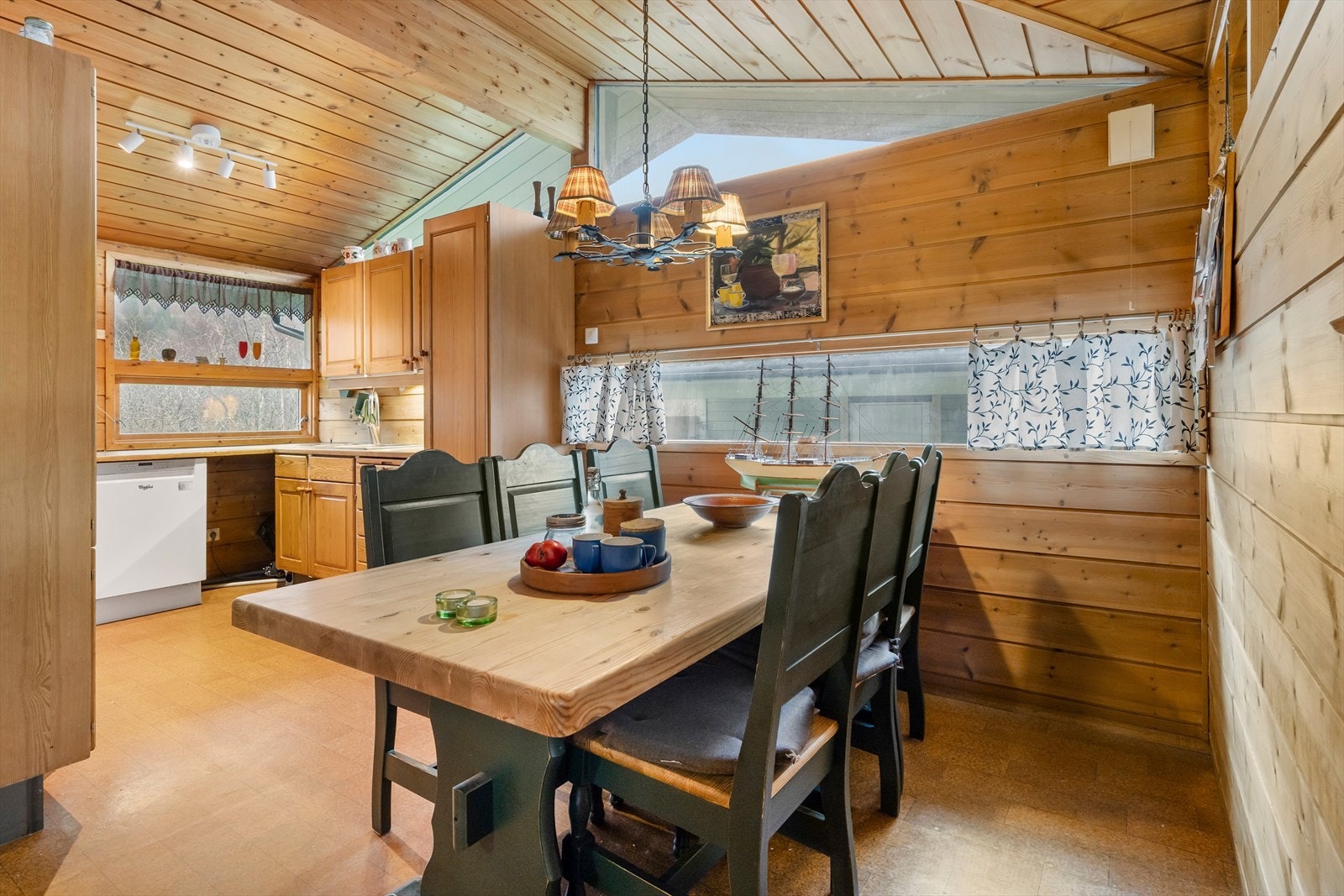 Kjøkken og spisestue Galleribilde