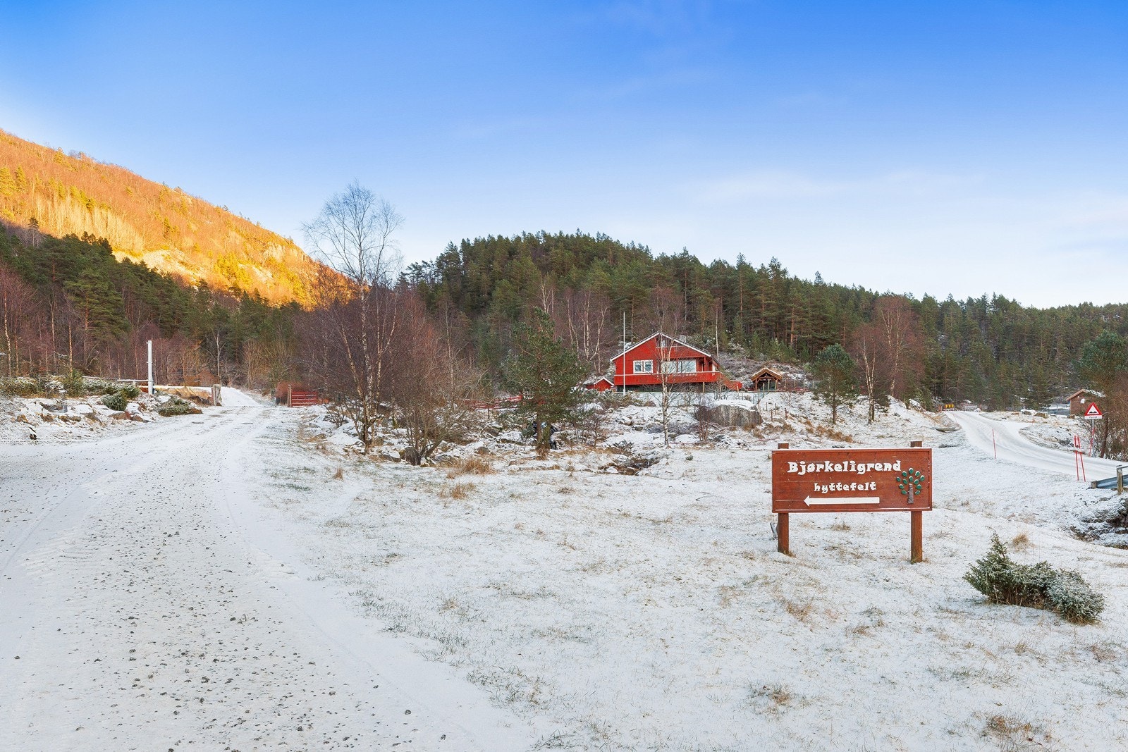 Velkommen til Bjørkeligrend! En hytteområde bestående av 17 hyttetomter. Galleribilde