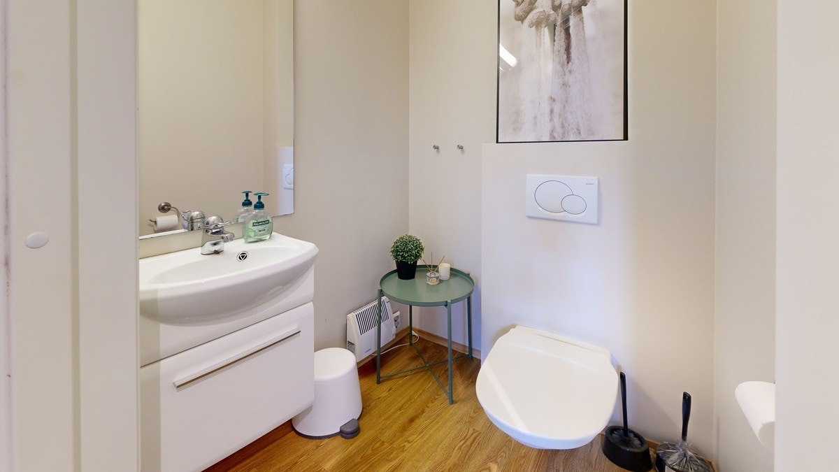 TOALETT Galleribilde