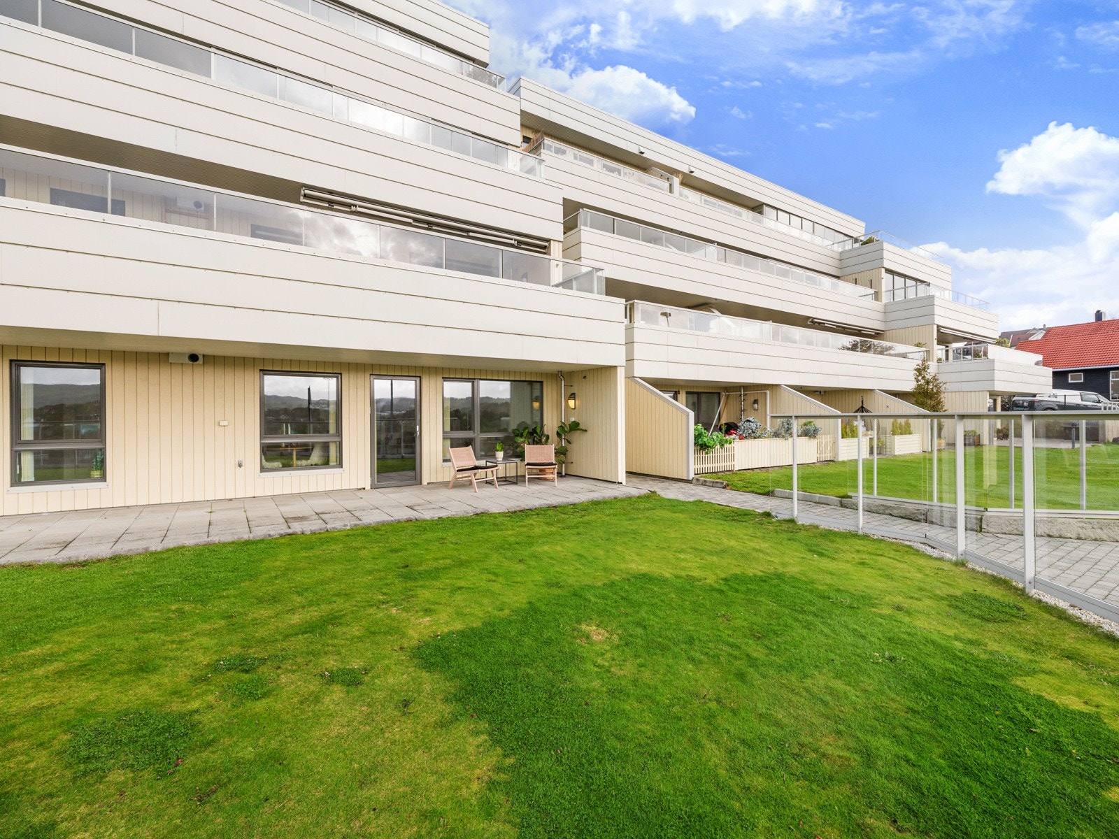 Terrasseflater er på ca. 32 kvm Galleribilde