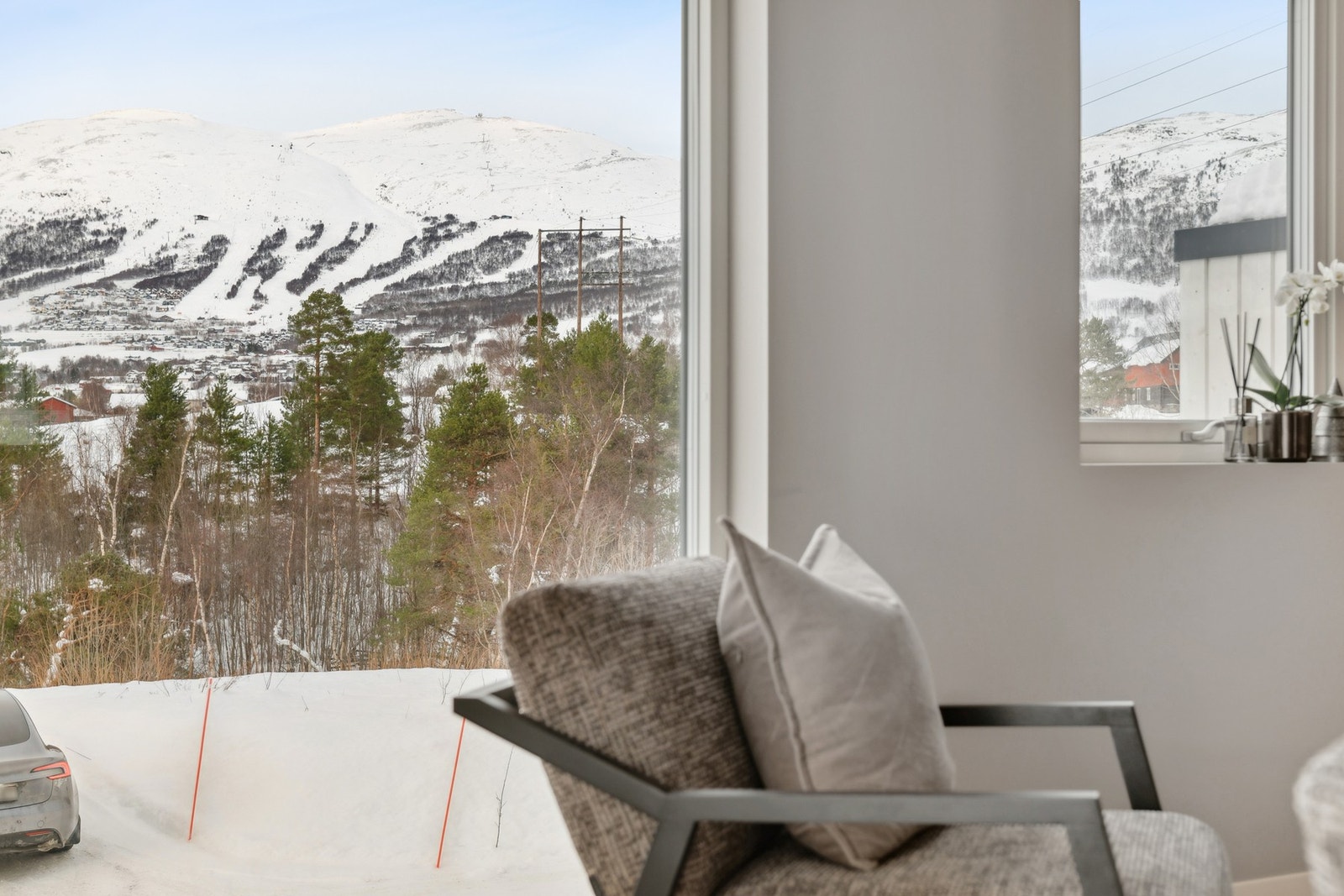 Fra hovedetasjen har man utsikt til Hornet og skibakkene i Vangslia og Stølen. Galleribilde