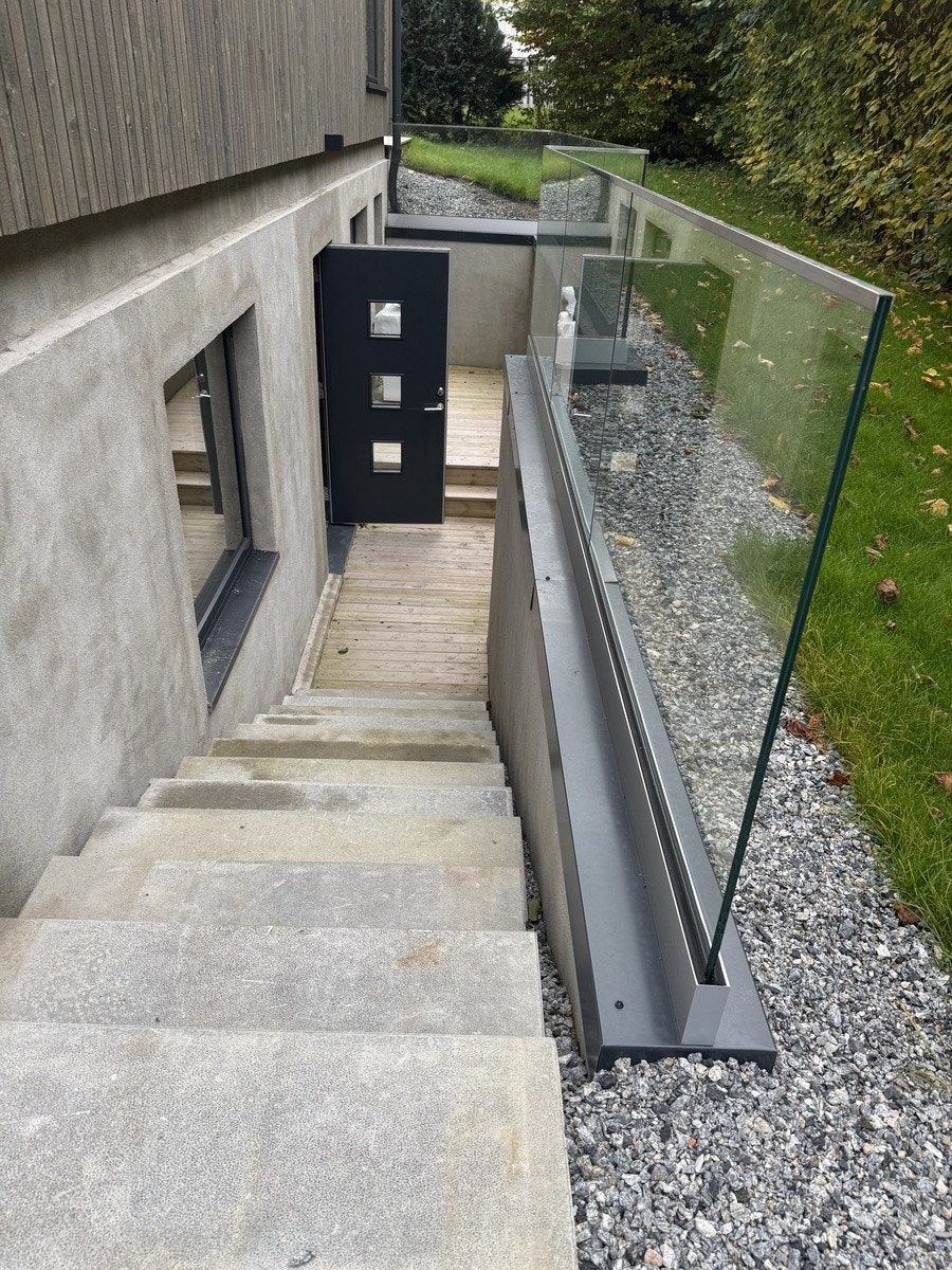 Egen inngang Galleribilde