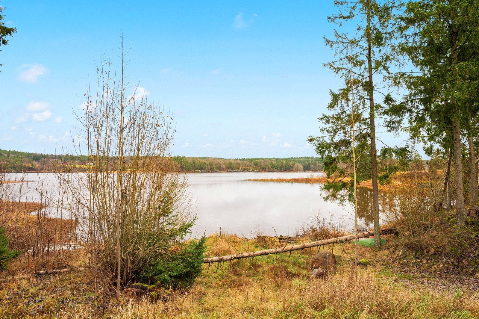 Området byr på gode tur- og rekreasjonsmuligheter i skog og mark langs elven. Galleribilde