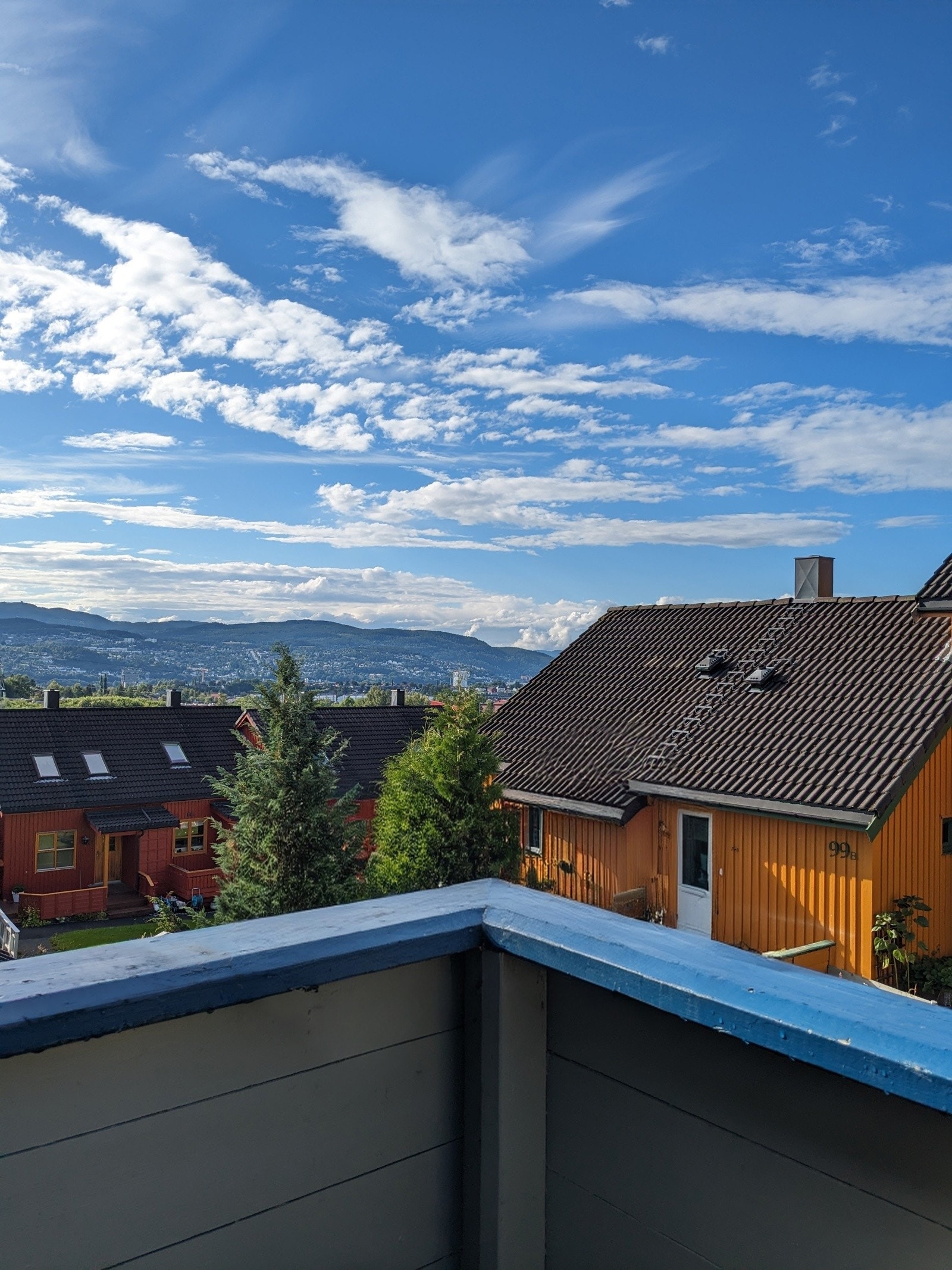 Fra inngangspartiet har man en flott utsikt. (Bilde er tatt av selger). Galleribilde