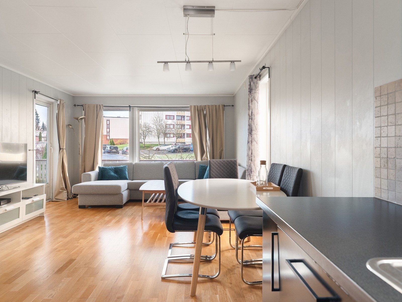 Her kan man enkelt møblere etter eget ønske med blant annet sofakrok og egen spisegruppe. Galleribilde