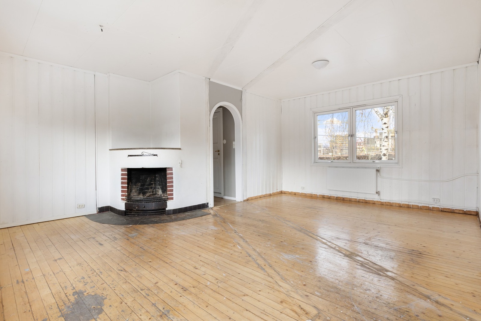 Boligen har også en romslig stue i andre etasje. Galleribilde