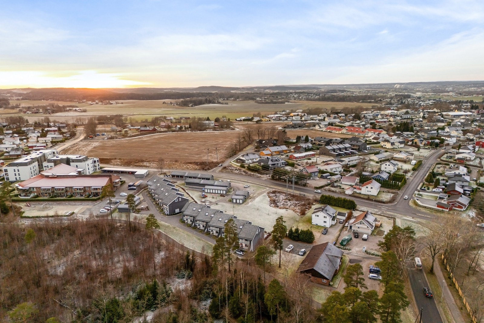 Barnevennlig og sentralt boområde. Galleribilde