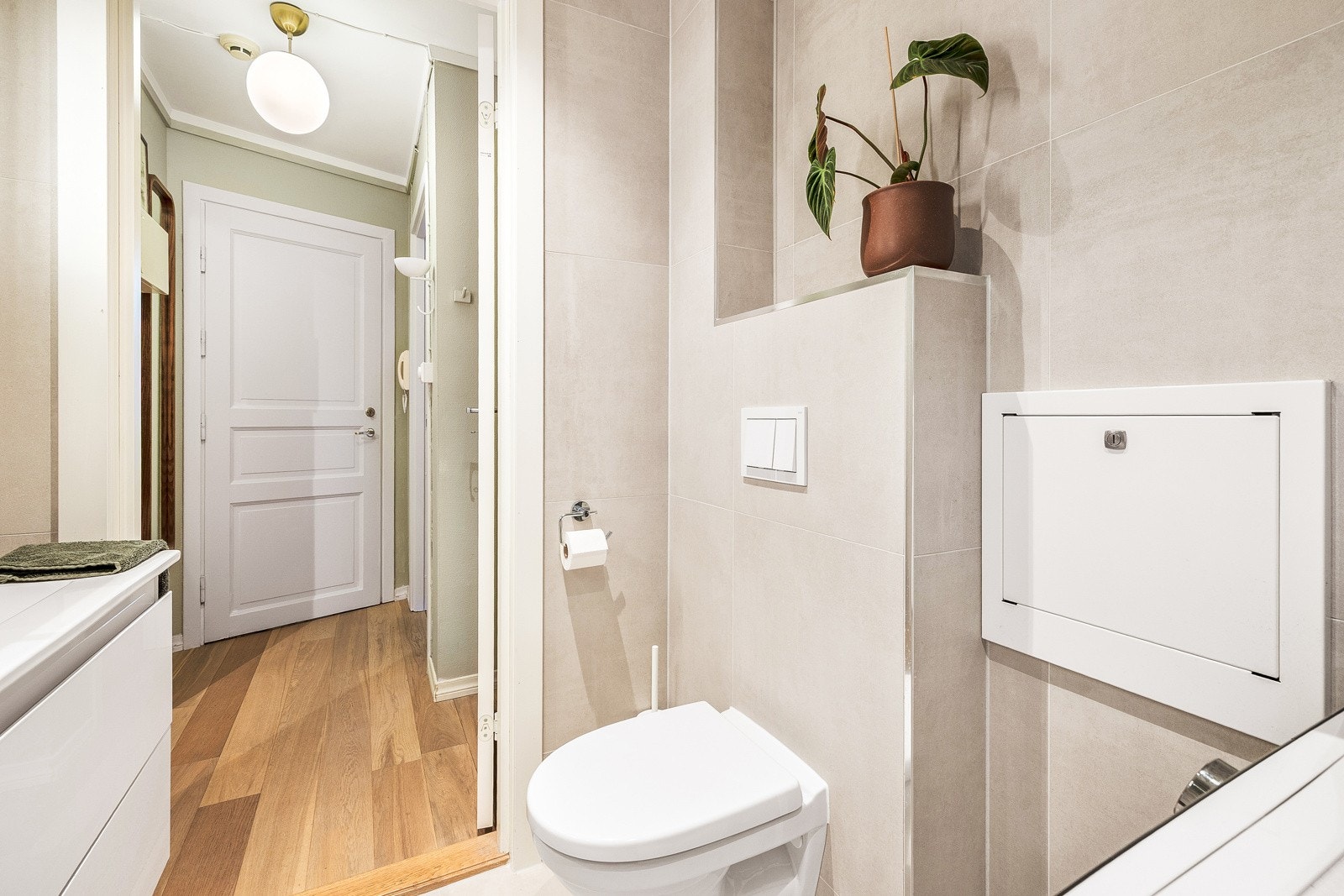 - Her er det varmekabler i gulv - Galleribilde