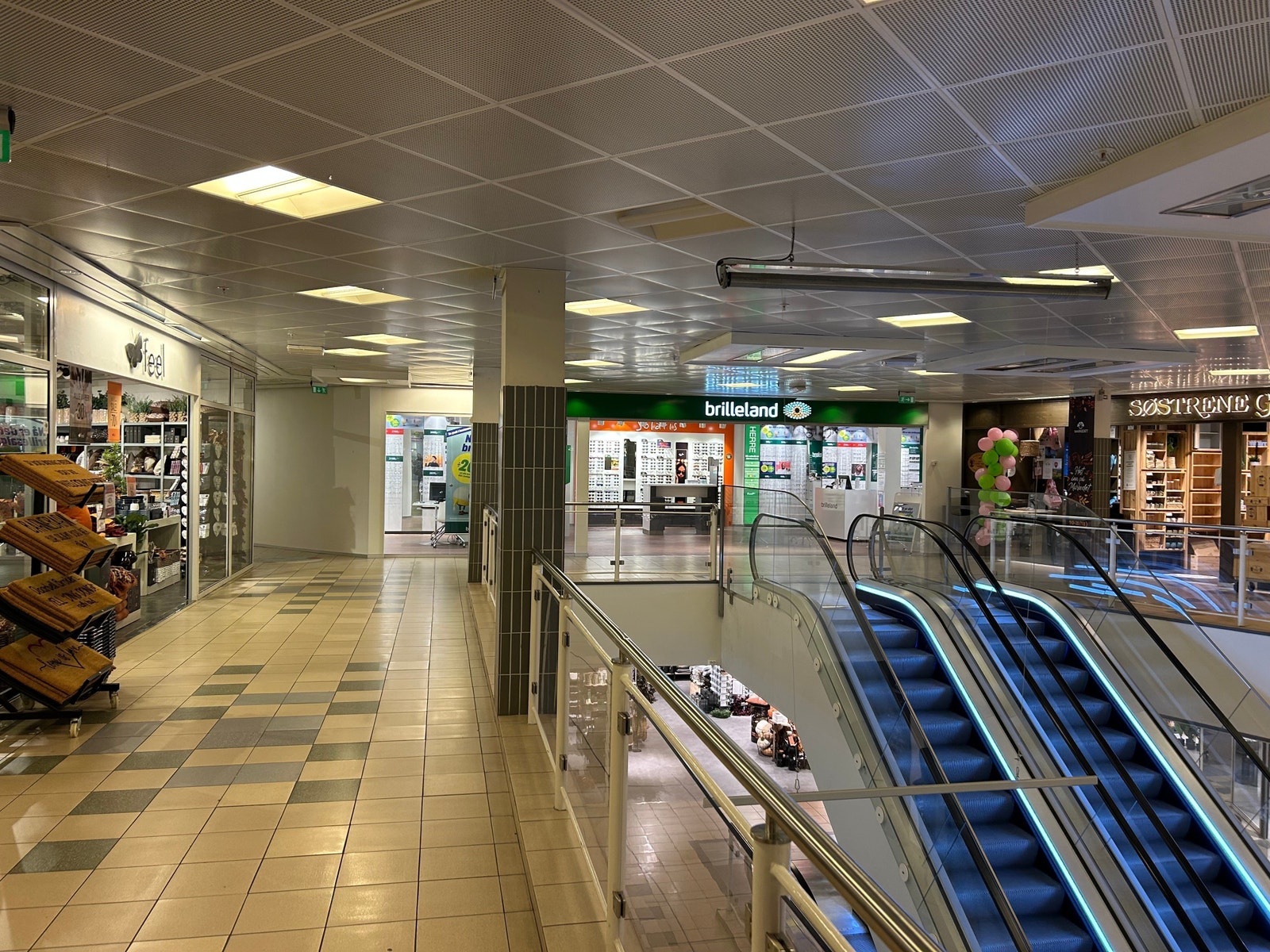 God fremkommelighet på senteret via rulletrapper og heis. Galleribilde