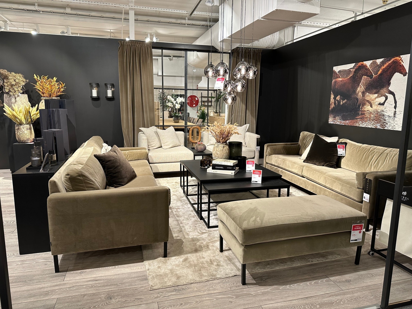 Fagmøbler Galleribilde