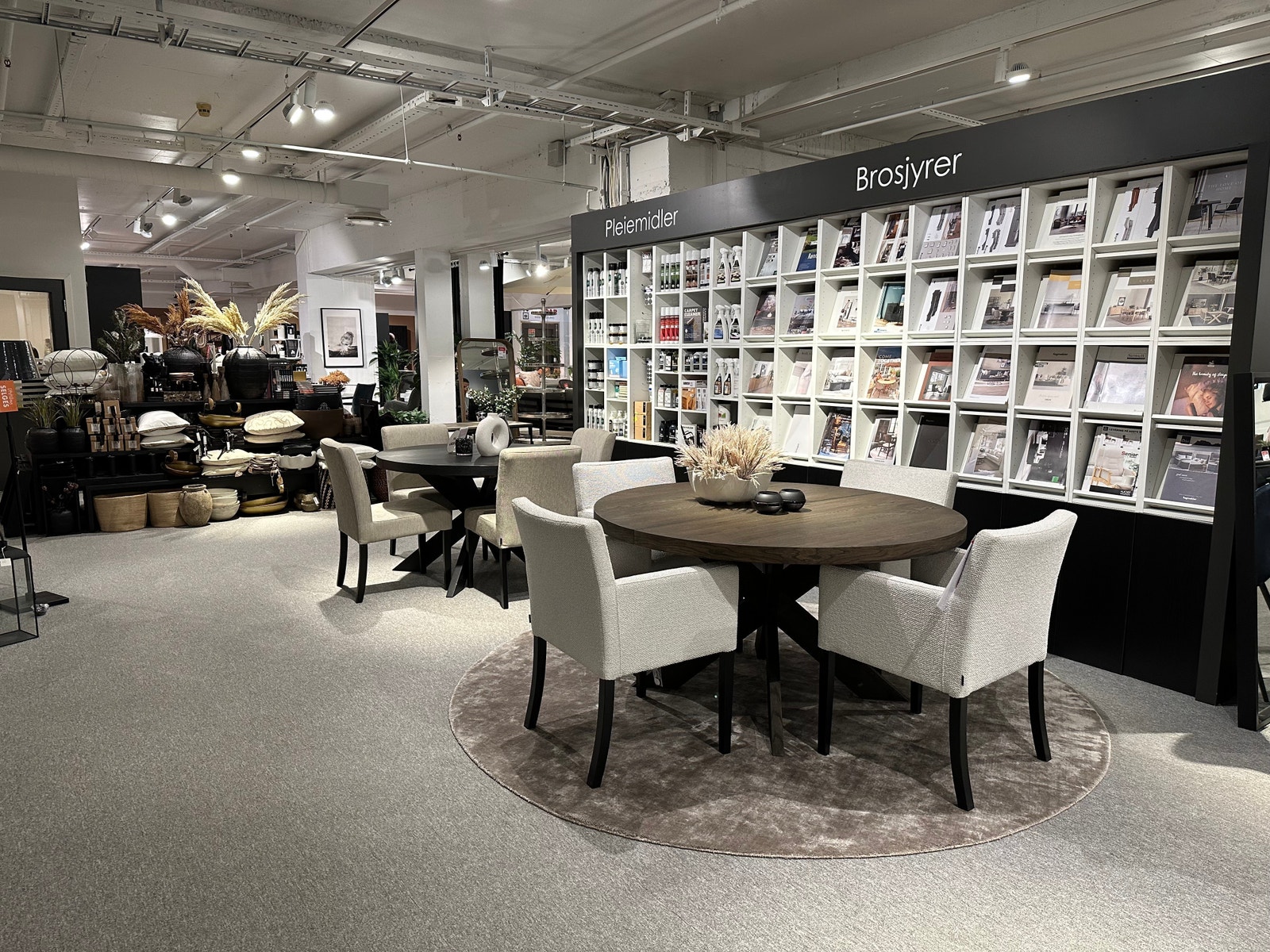 Fagmøbler Galleribilde