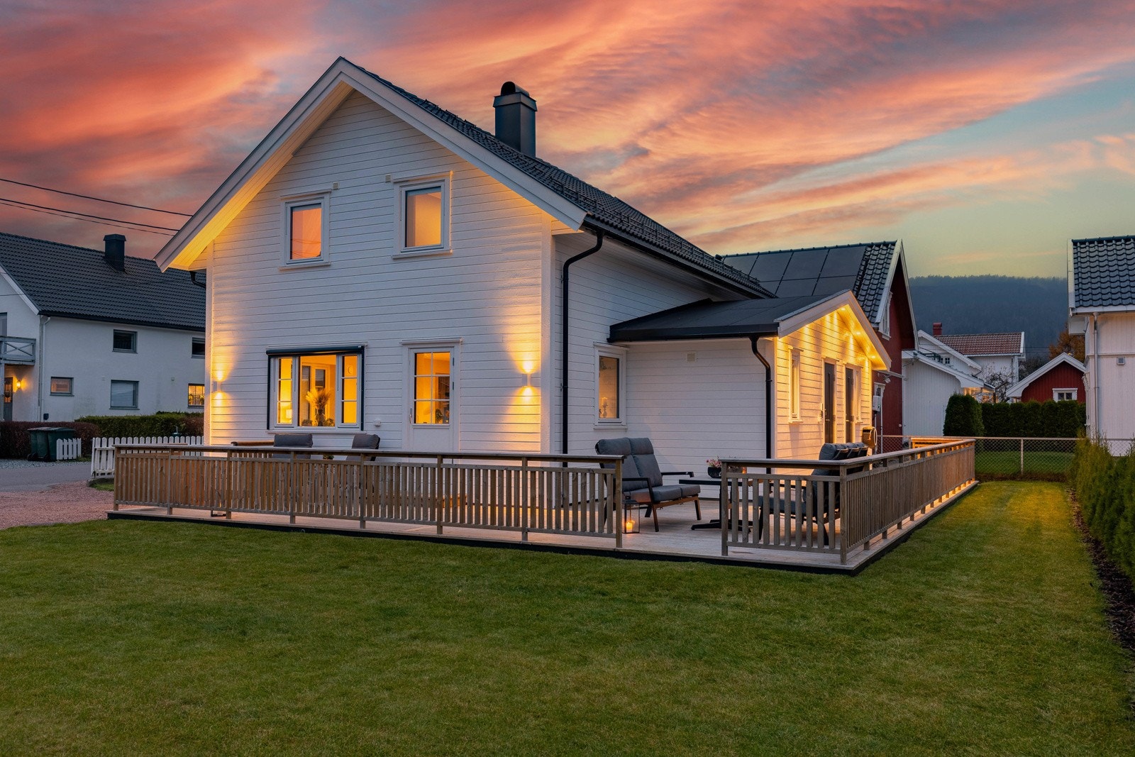 Velkommen til Sjøveien 8 - Presentert av Privatmegleren Park v/ Thomas Landaas Galleribilde