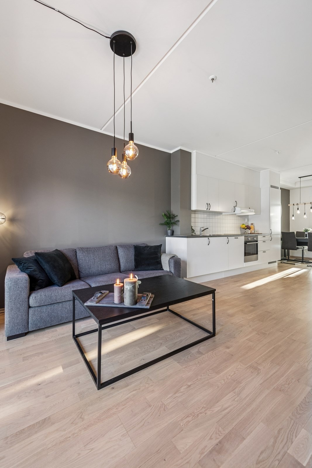 Leiligheten har vannbåren gulvvarme for jevn komfort. Galleribilde