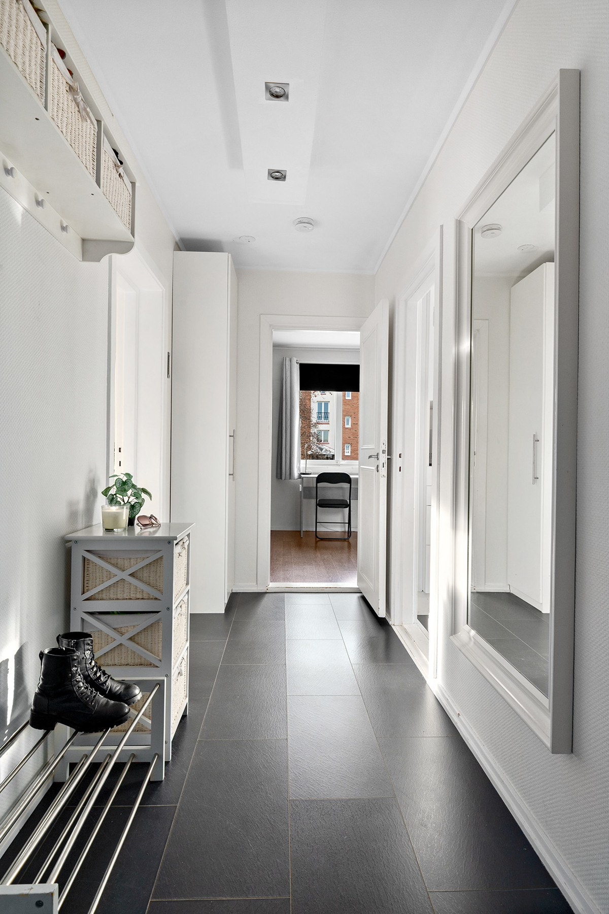 Entré. Galleribilde