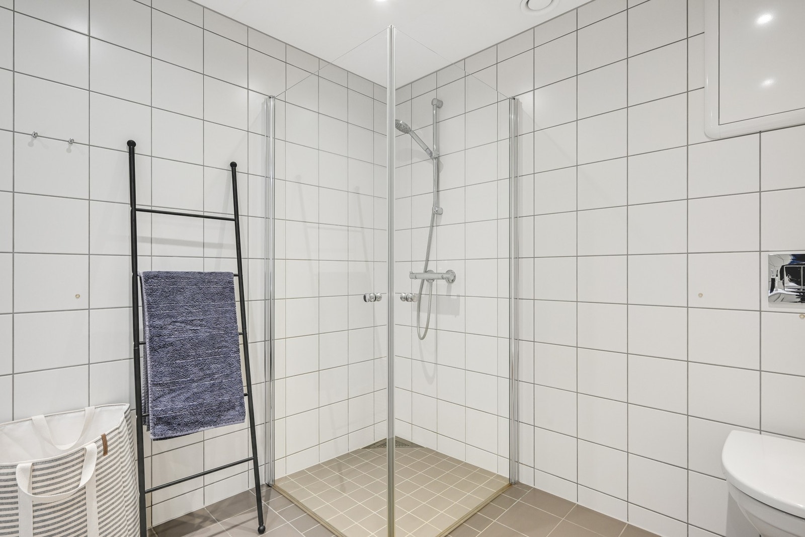 Dusjhjørnet Galleribilde