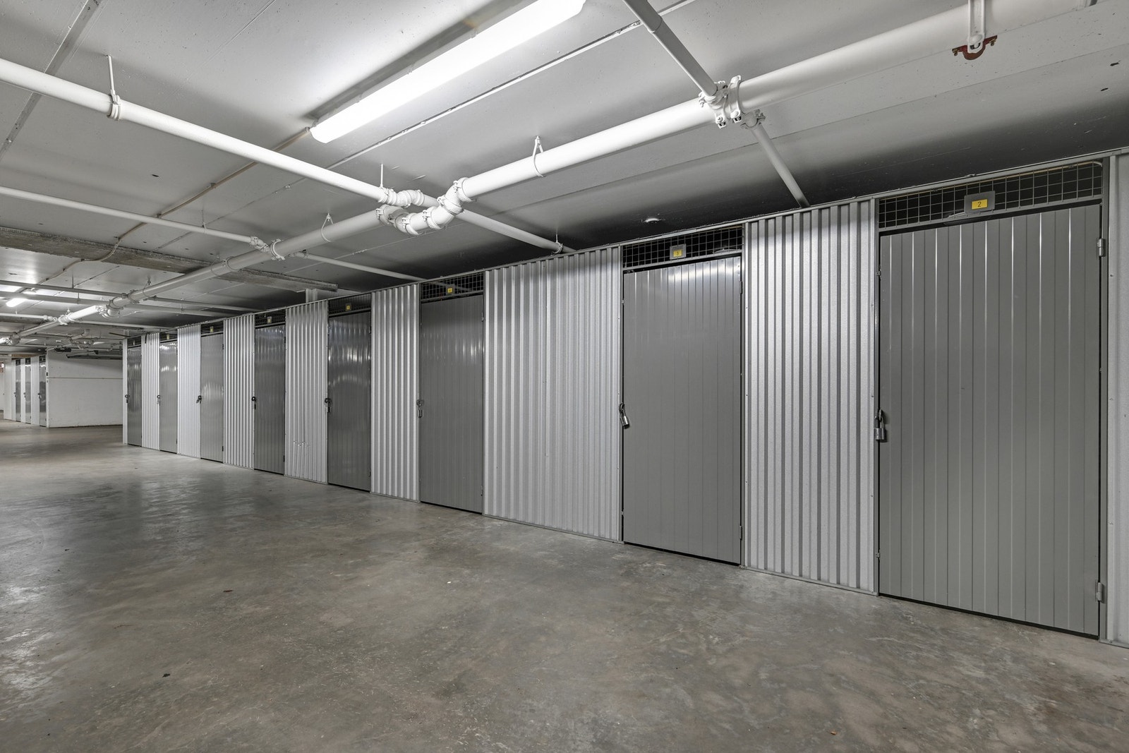 Følger med en bod i samme etasje som parkeringen Galleribilde