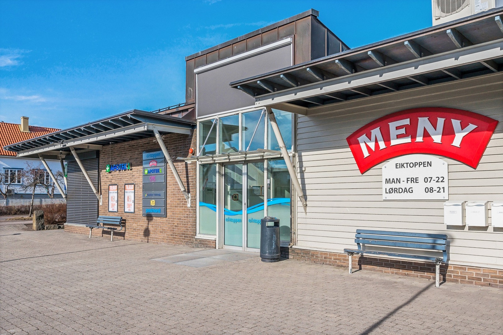 Dagligvarehandelen kan gjøres på nærbutikken Meny Galleribilde