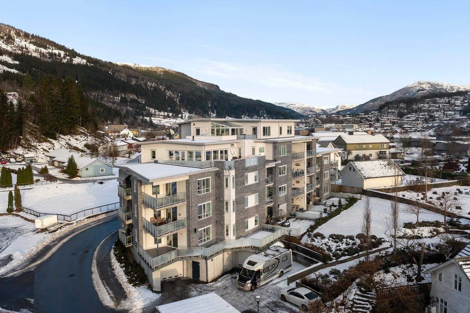 Leilighet i Naustdal sentrum Galleribilde