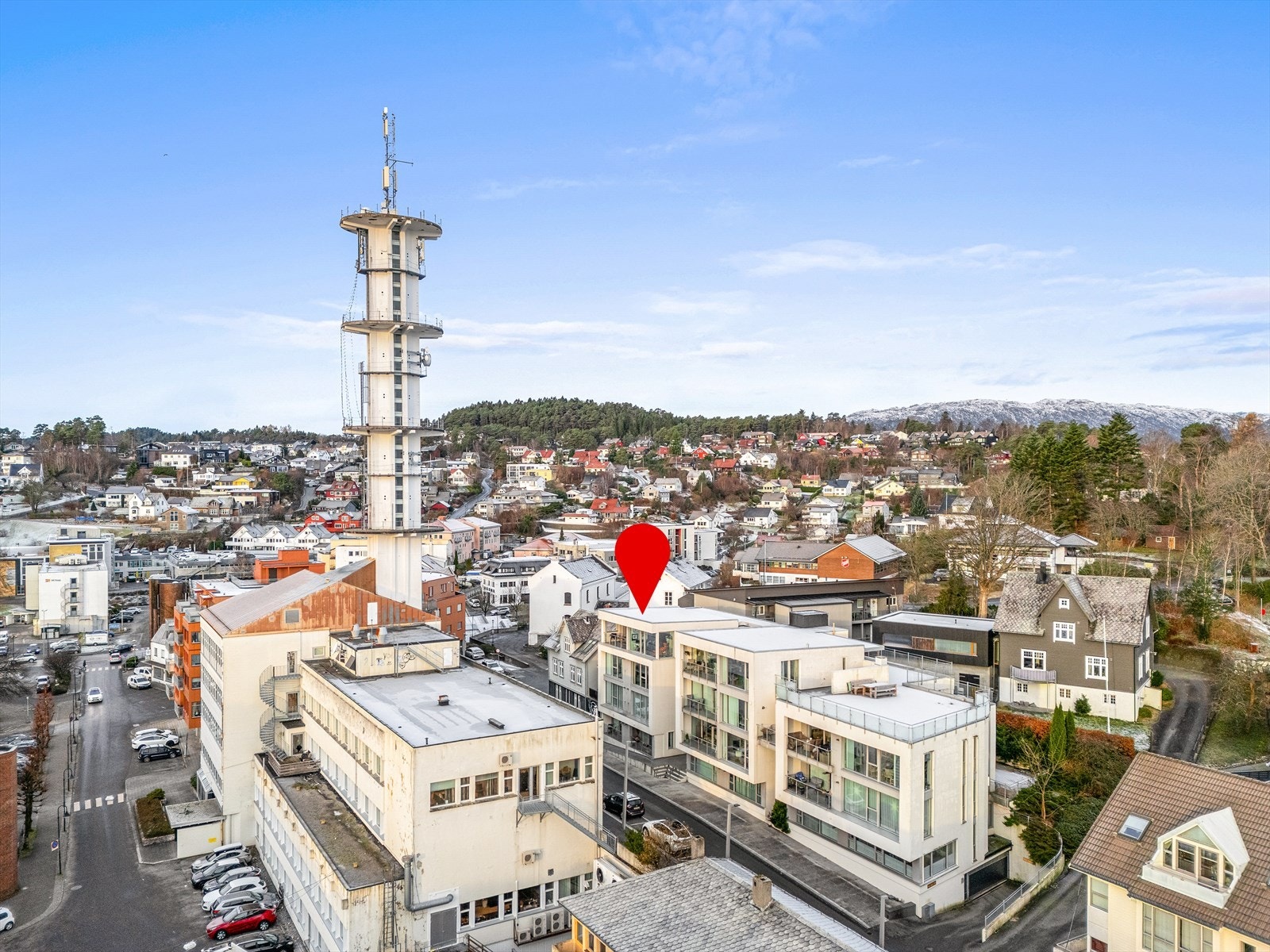 Leiligheten ligger i en blindgate uten gjennomgangstrafikk Galleribilde