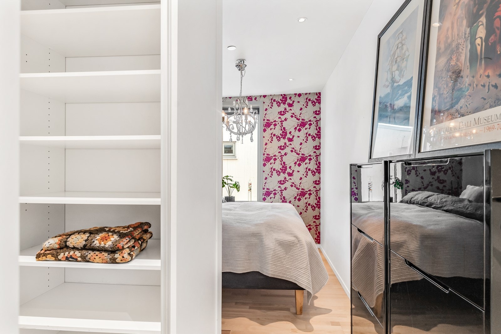 Walk-in garderobe Galleribilde