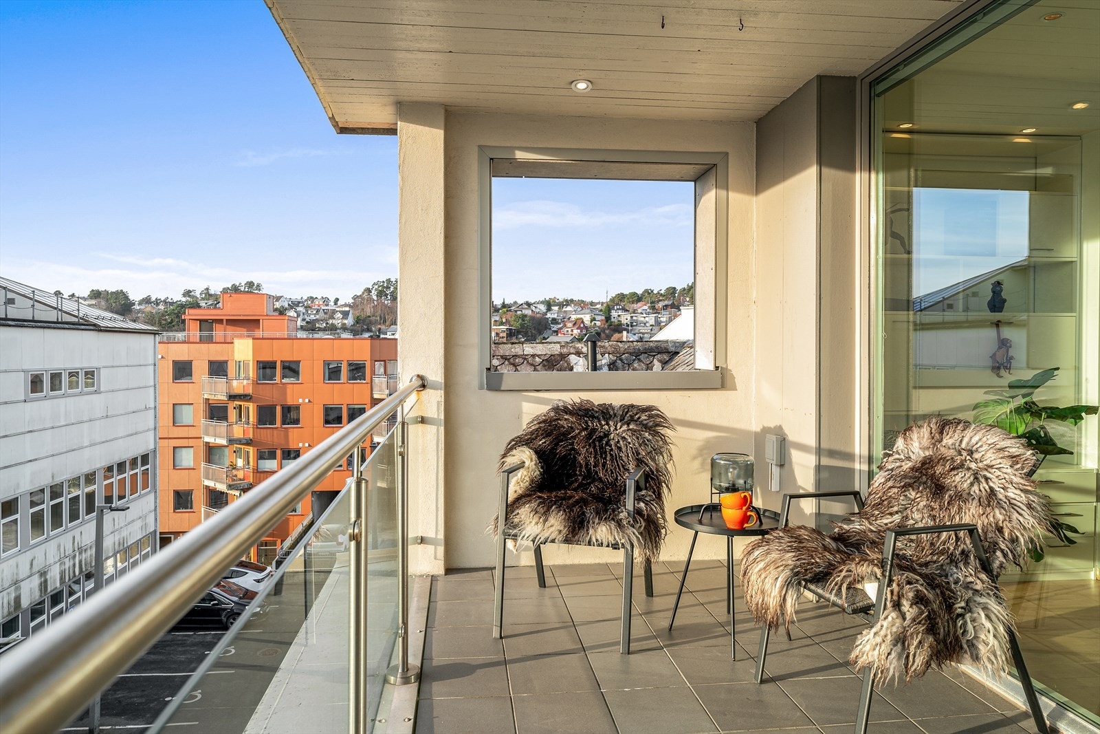 Sørvendt balkong Galleribilde