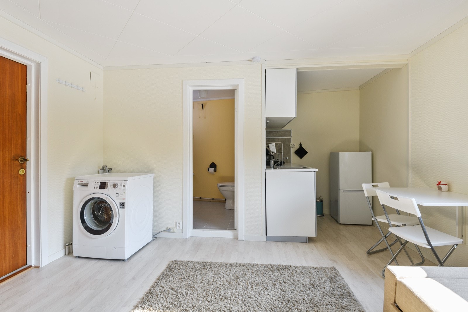 Opplegg for vaskemaskin utenfor baderommet. Galleribilde