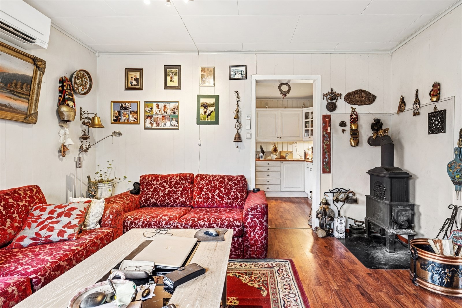 Vedovn også i stue. Galleribilde