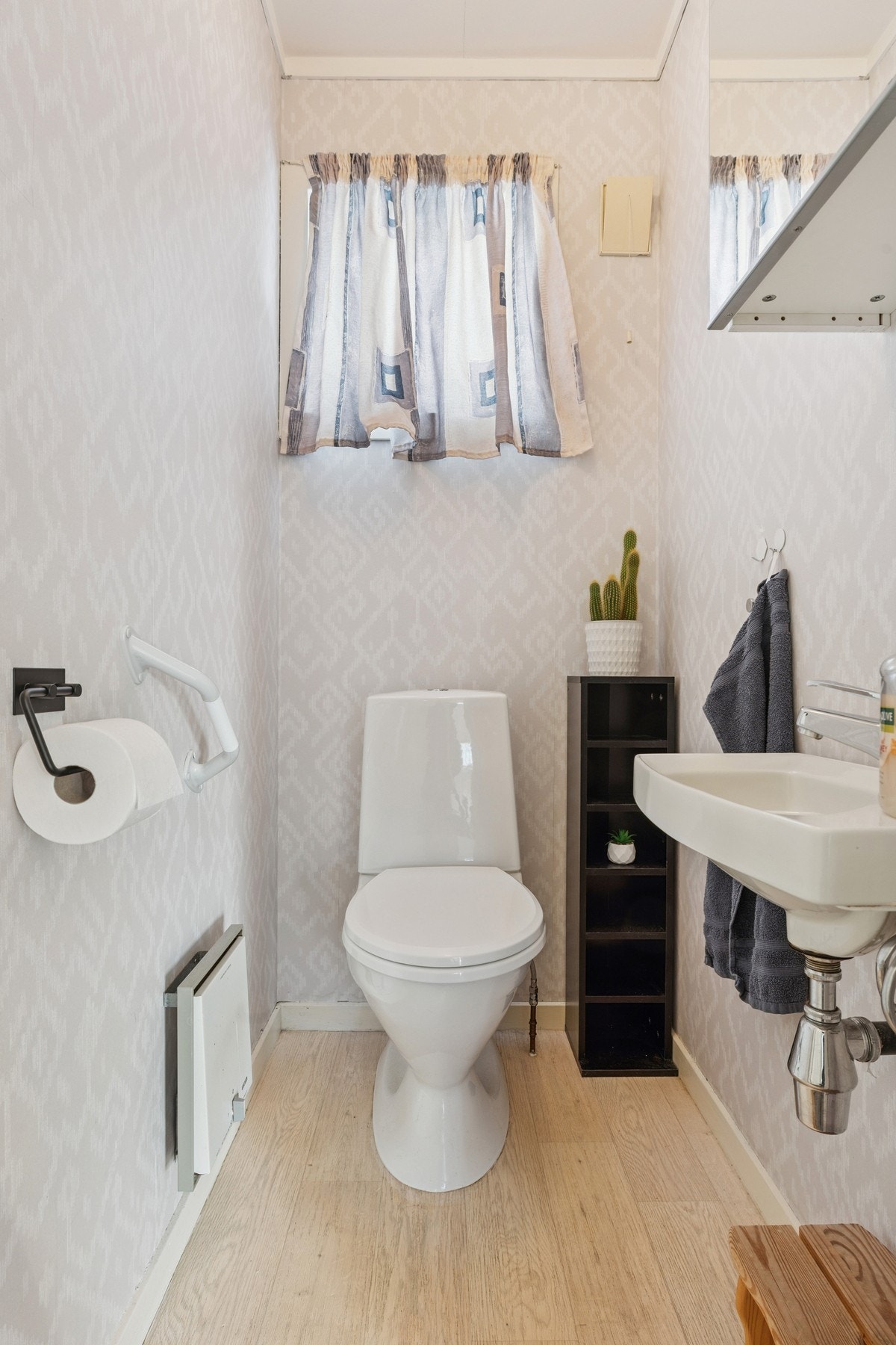 Wc i hovedetasjen. Galleribilde